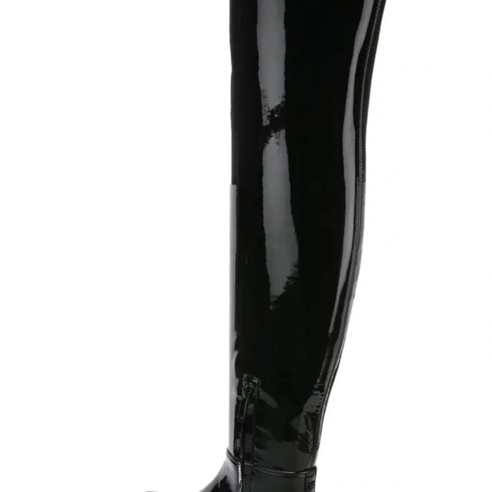 Sam Edelman looking slick